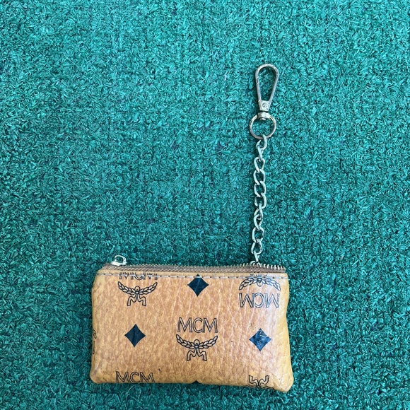 Mcm wallet chain - Picture 4 of 5